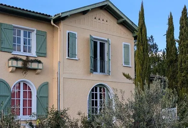 L Entre Deux Chambres D Hotes
